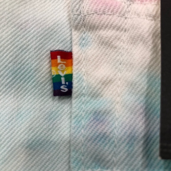 LEVI’S  501 tie dye shorts - Picture 5 of 5